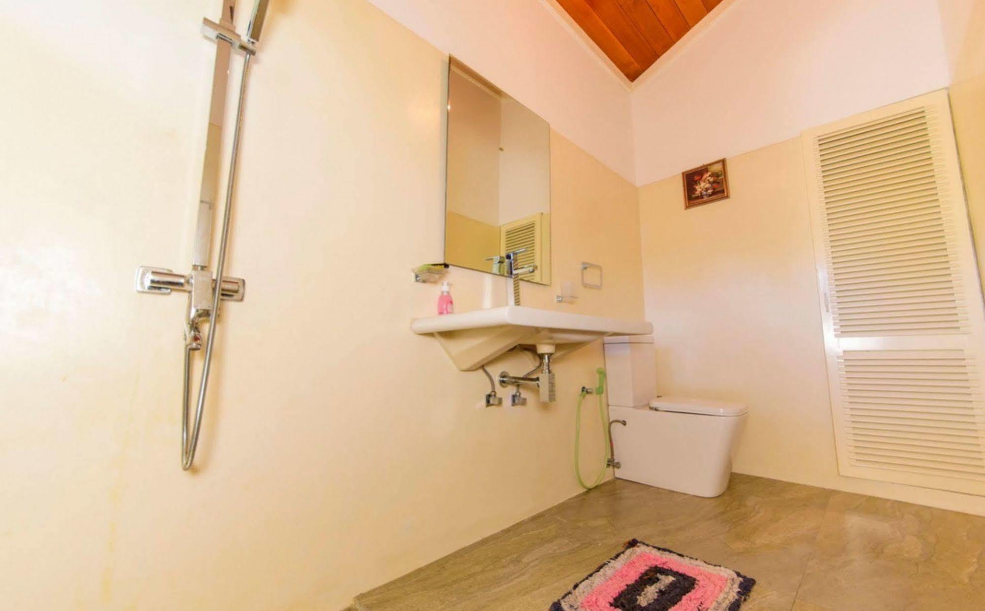 Hikka Hide Villa Хіккадува Екстер'єр фото